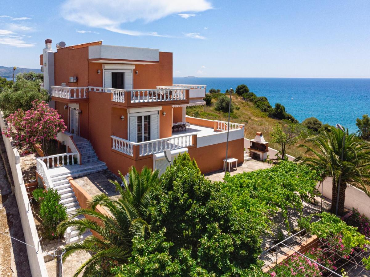 לימנריה Villa Gonates מראה חיצוני תמונה