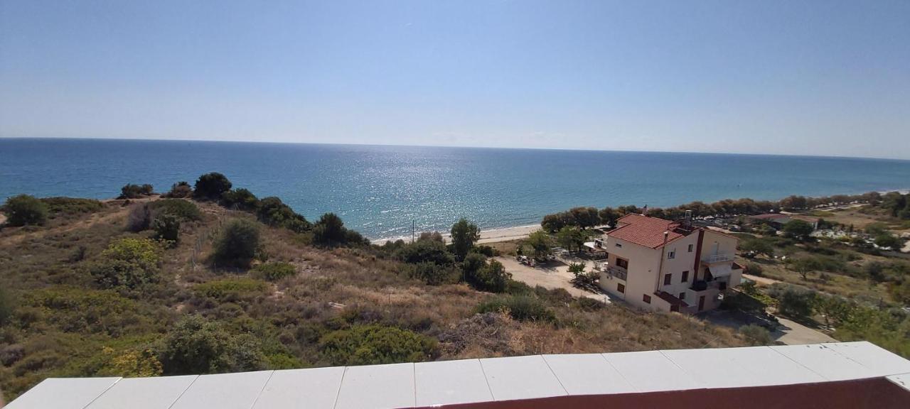 לימנריה Villa Gonates מראה חיצוני תמונה